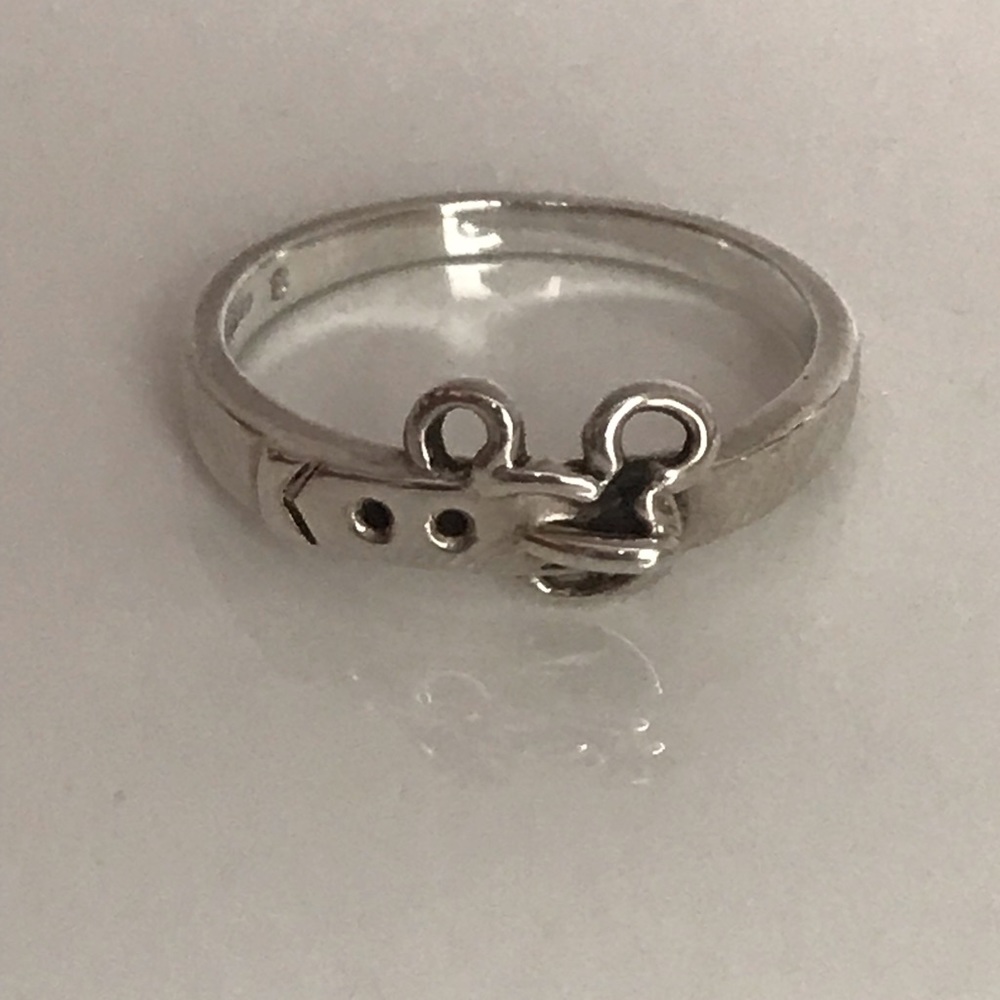 925 Disney Mickey Buckle Ring - Picture 5 of 7